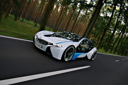 Новое видение BMW: 155-ЛС подзаряжаемый гибрид (New Vision)